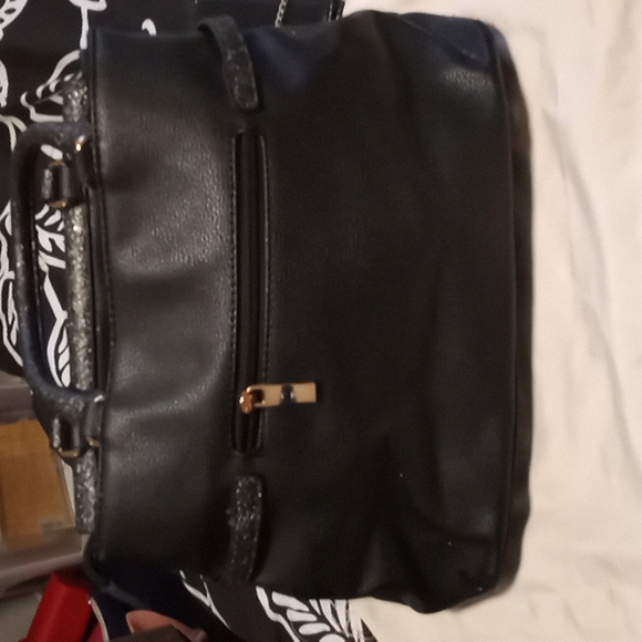 Purse - Picture 5 of 5